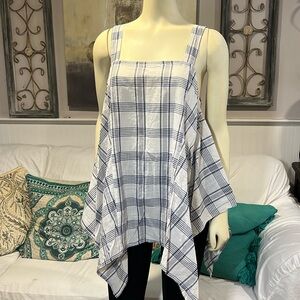 Anthropologie holding horses